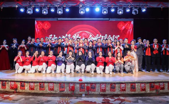 融心鑄夢 合韻新程——威海產(chǎn)投集團(tuán)2025年迎春聯(lián)歡會榮耀綻放